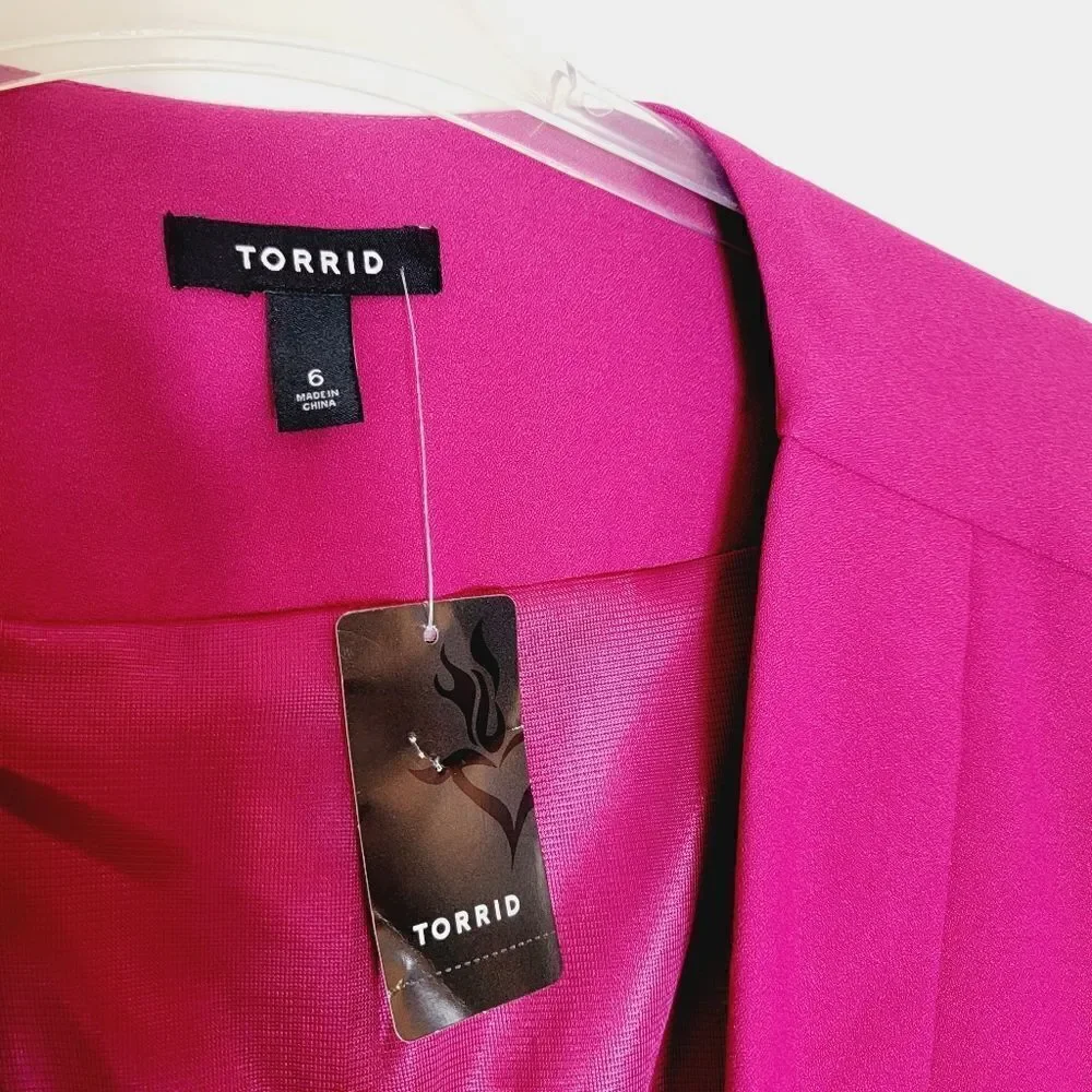 Torrid Velvet Rose Ponte Ruched Sleeve Blazer Pink Size 6 NWT